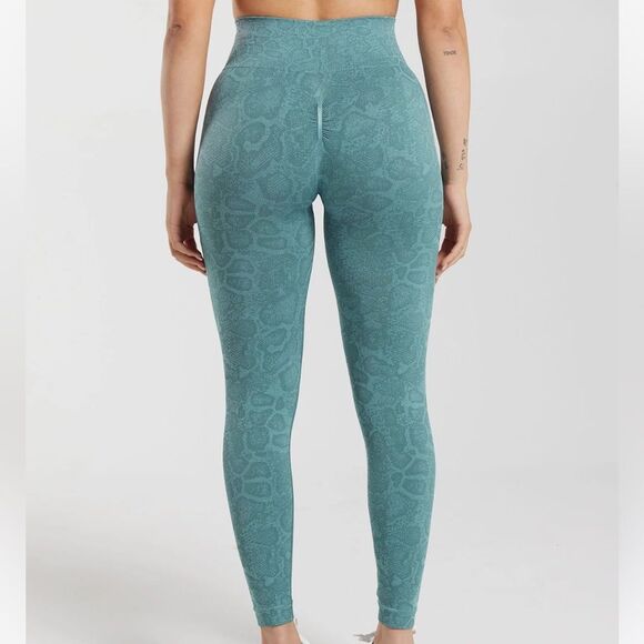 Gymshark ADAPT CAMO SEAMLESS LEGGINGS Size Small Iceburg‎ Blue/Thunder Blue NWT - Picture 2 of 7